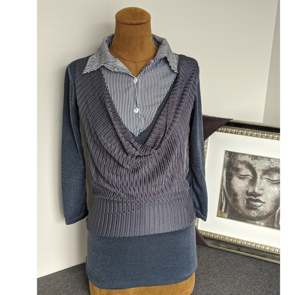 Sophisticated Top - Picture 4 of 4